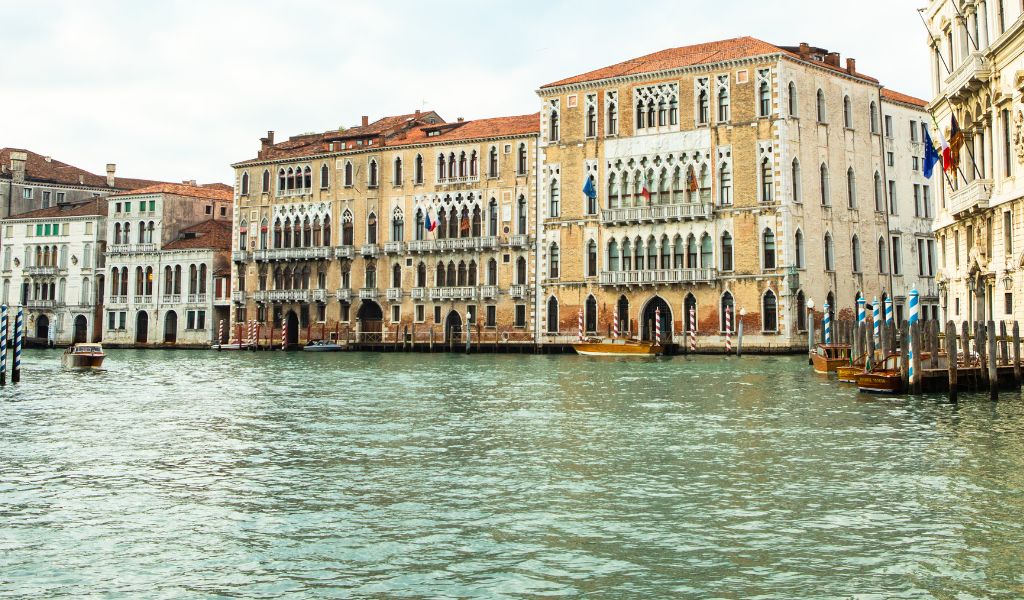 palazzina grassi venice