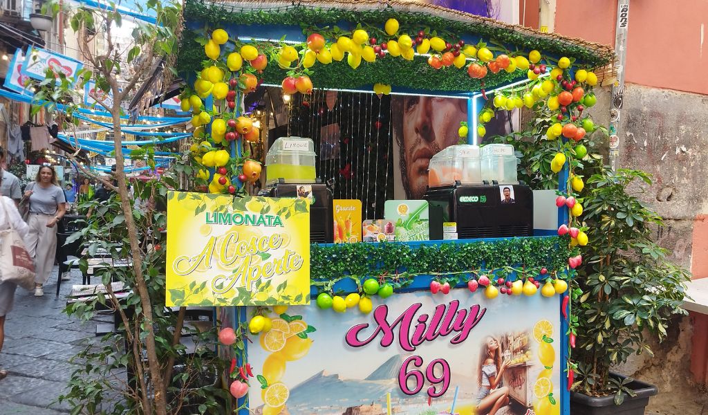 drinks stand in naples